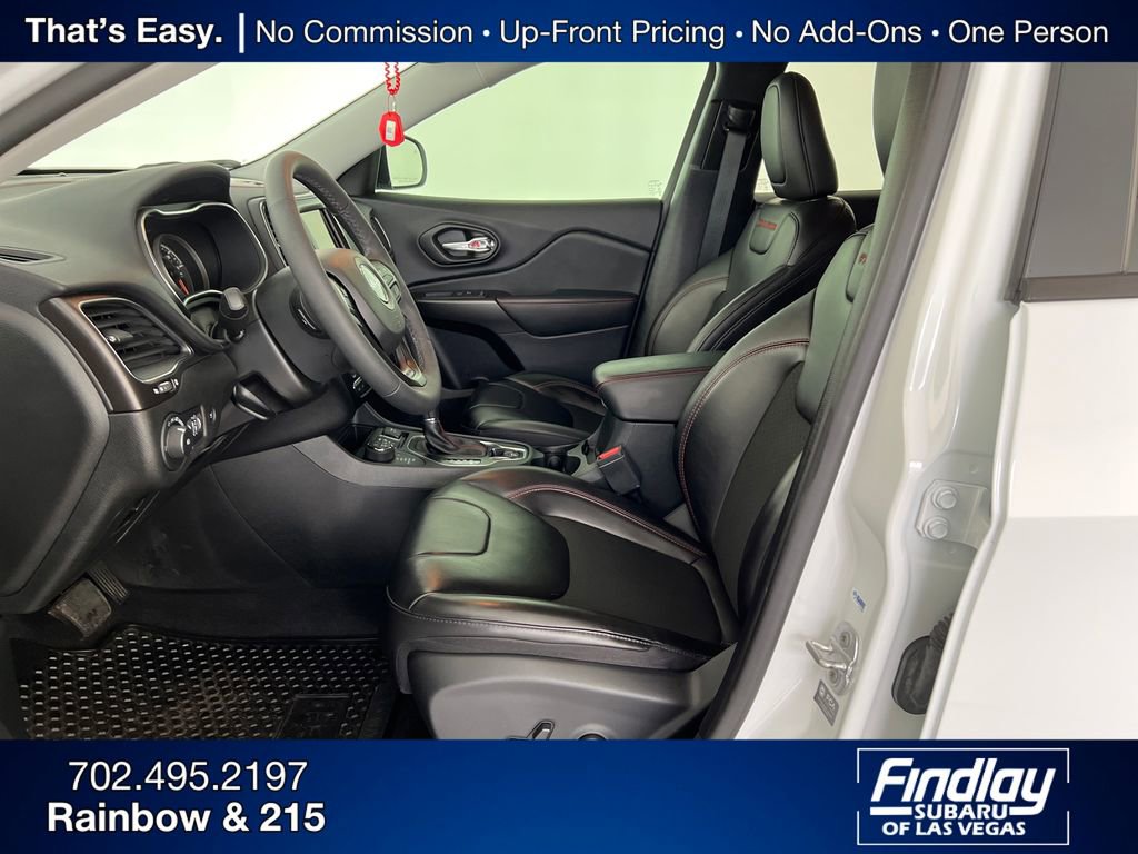 Used 2022 Jeep Cherokee Trailhawk w/ Comfort/Convenience Group image 12