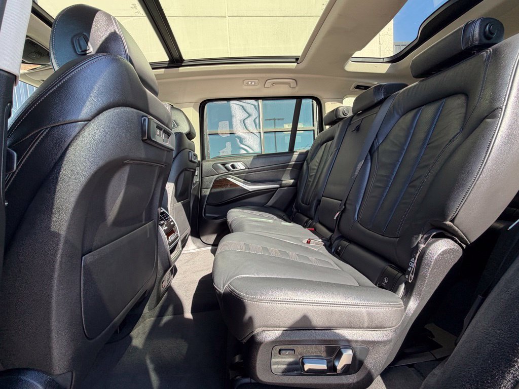 Used 2019 BMW X7 xDrive40i w/ Cold Weather Package AWD/4WD image 22