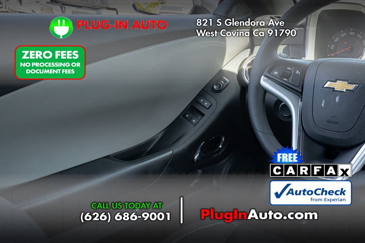 Used 2013 Chevrolet Camaro LS RWD image 12