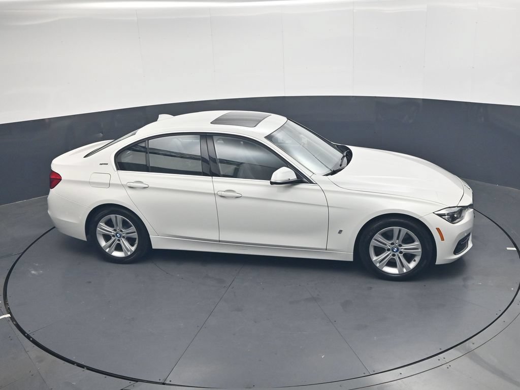 Used 2018 BMW 330e RWD image 26
