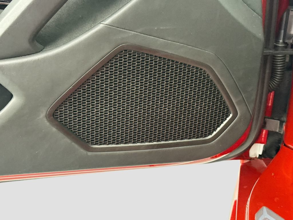 Used 2022 Lamborghini Huracan EVO RWD image 19
