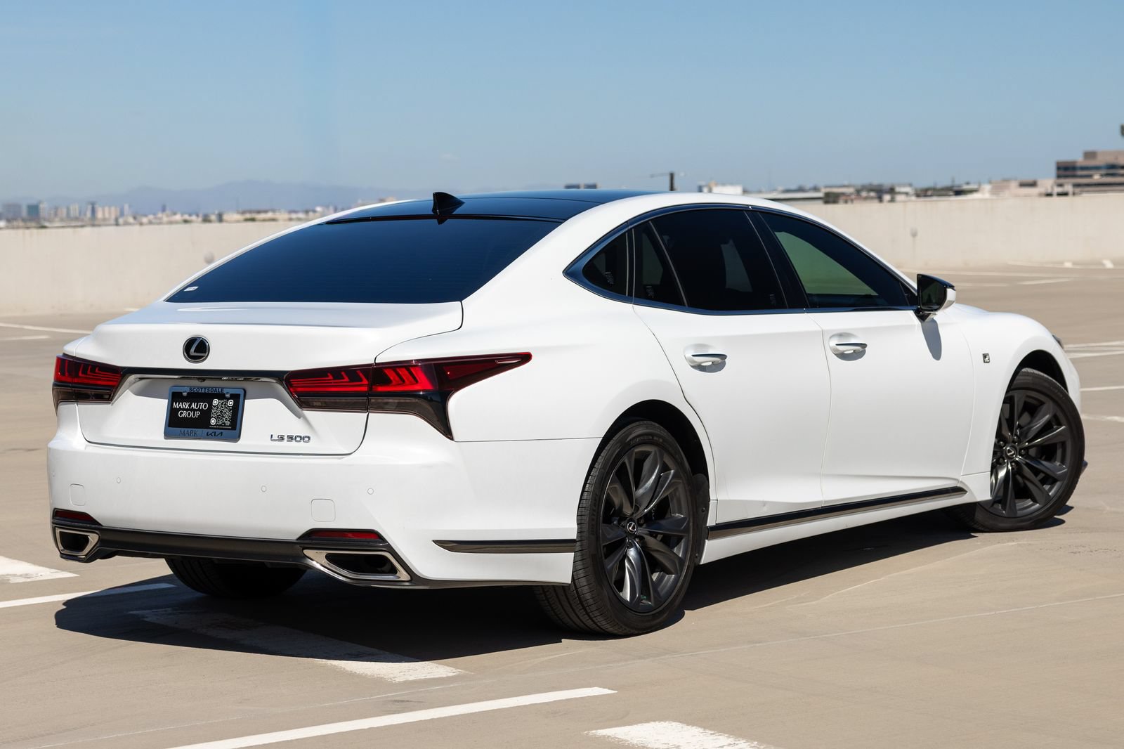 Used 2023 Lexus LS 500 F Sport w/ Cold Weather Package (CK) RWD image 55