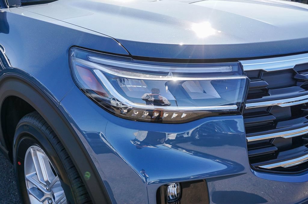 New 2026 Ford Explorer Active w/ Active Comfort Package RWD image 10