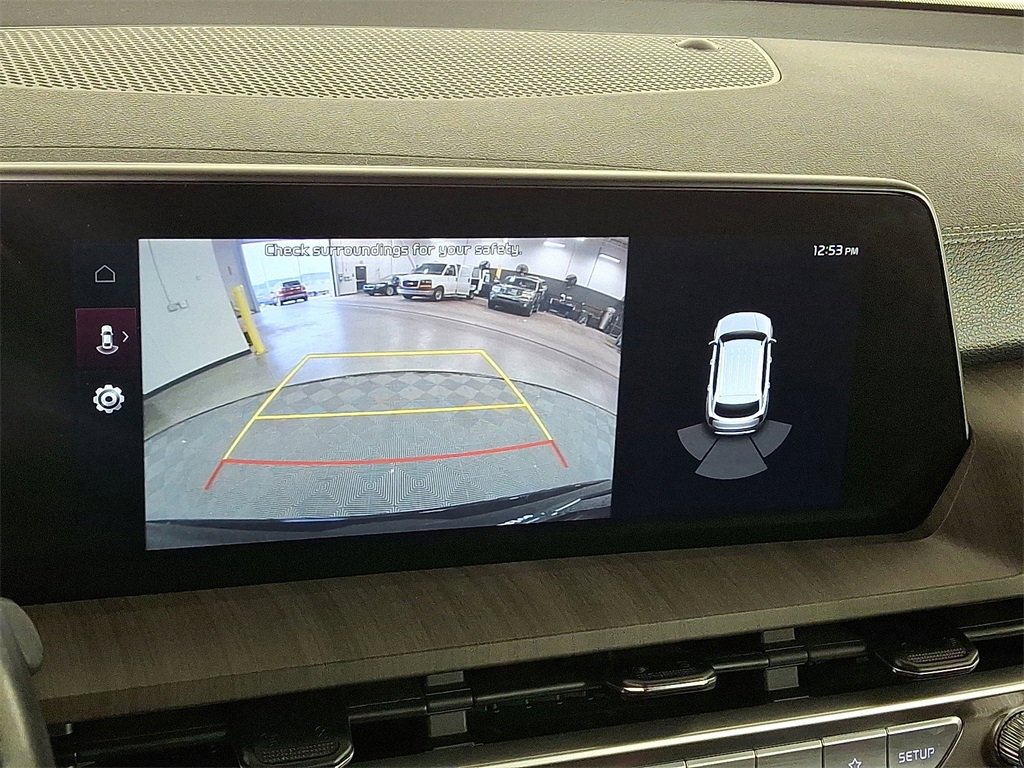 Used 2023 Kia Telluride EX w/ EX Captain's Chair Package image 4