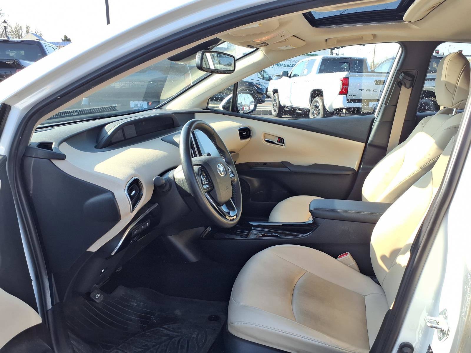 Used 2019 Toyota Prius Limited w/ Premium Convenience Package image 23