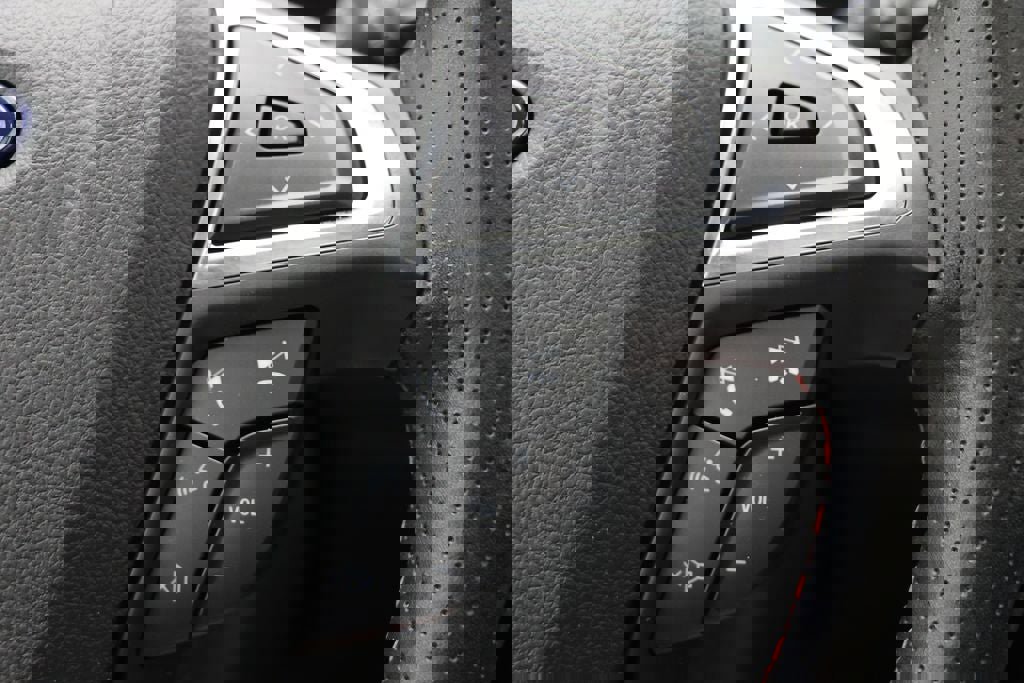 Used 2022 Ford Edge ST-Line image 20