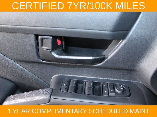 Used 2025 Toyota Tacoma SR5 AWD/4WD image 18