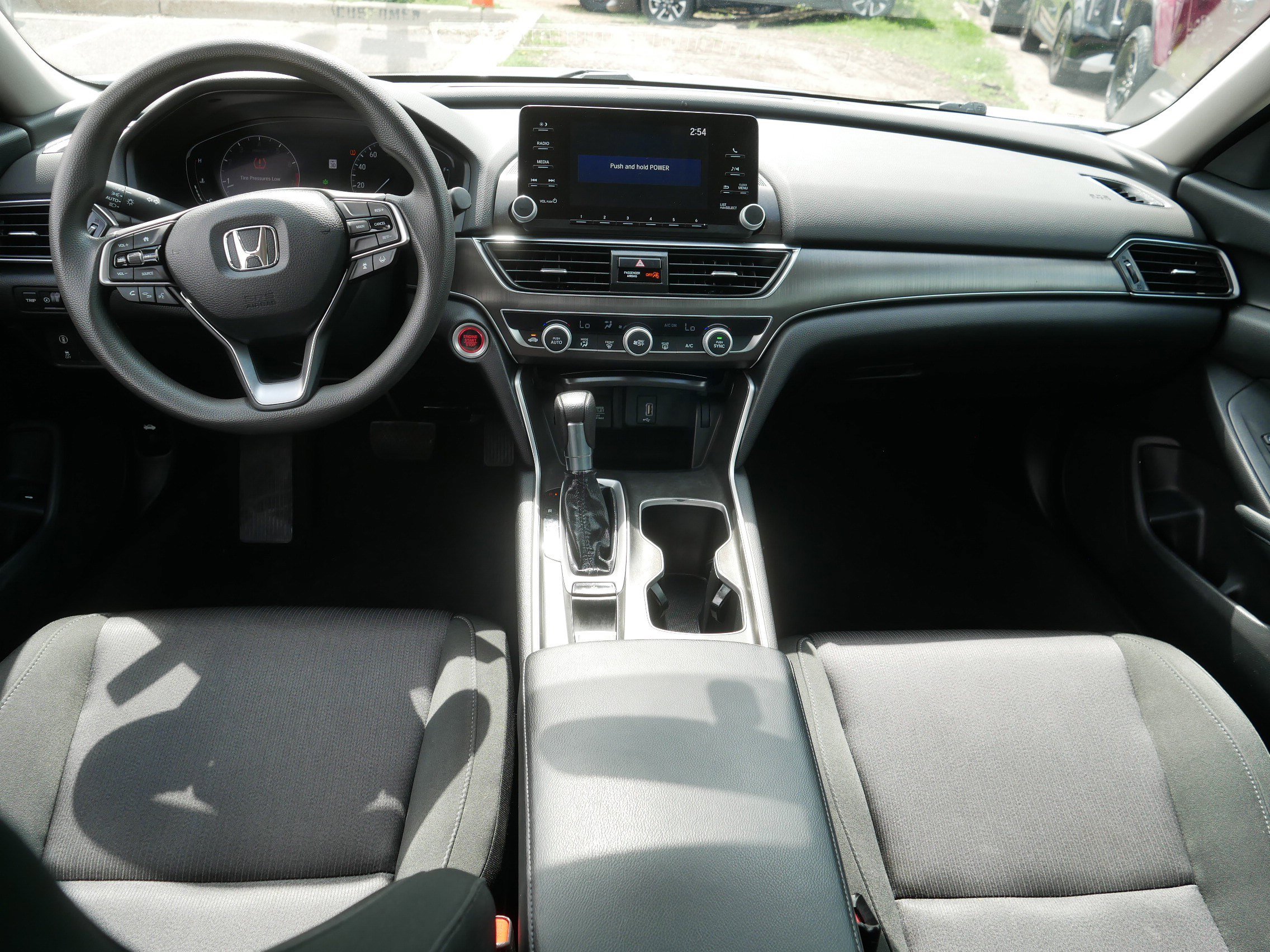 Used 2018 Honda Accord LX image 10