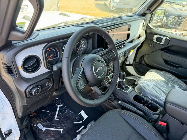 New 2026 Jeep Gladiator Sport AWD/4WD image 13