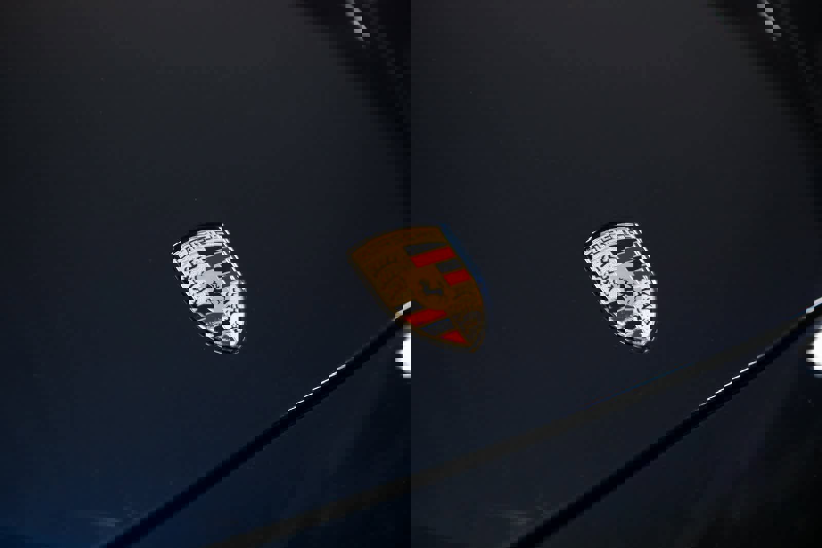 Certified 2023 Porsche Cayenne Platinum Edition w/ Assistance Package image 33