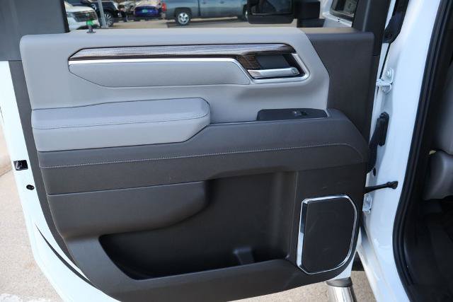 Used 2025 Chevrolet Silverado 3500 LT AWD/4WD image 15