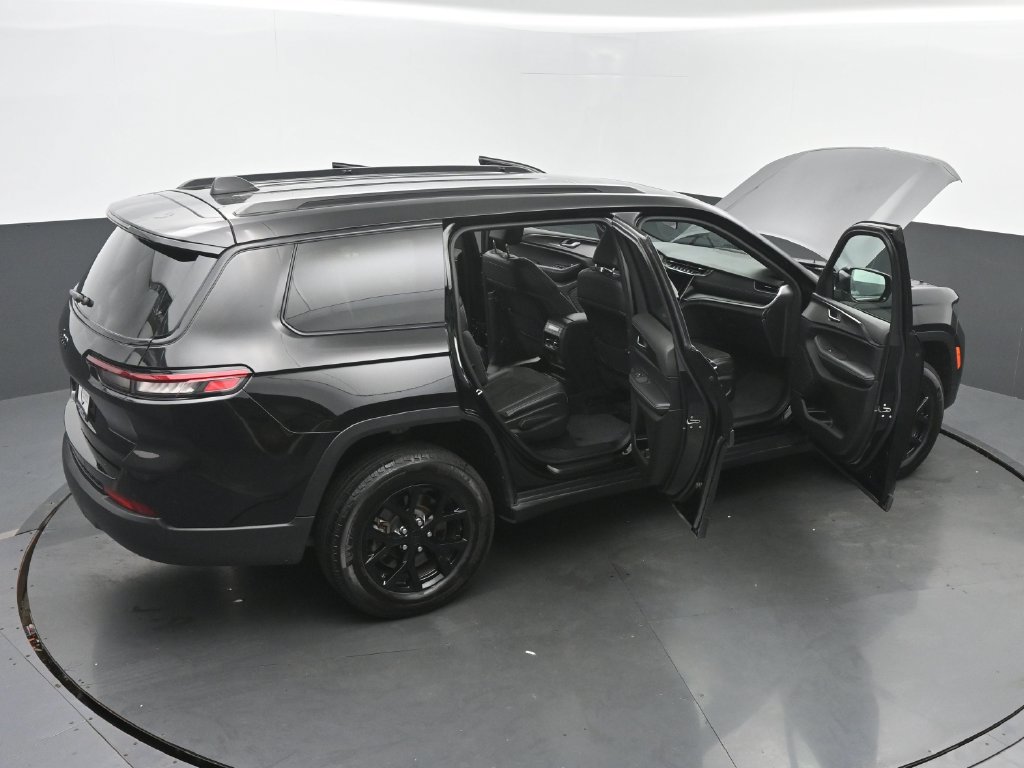 Used 2025 Jeep Grand Cherokee L Altitude AWD/4WD image 67