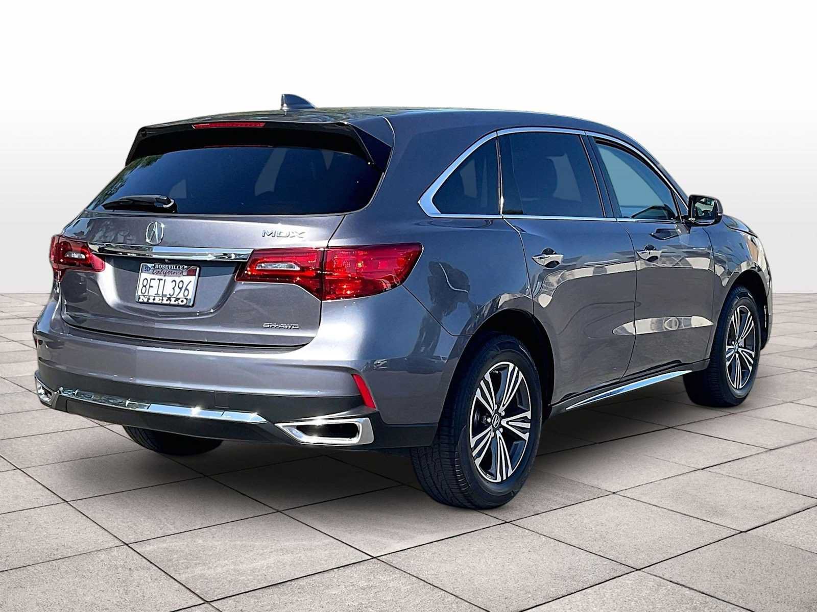 Used 2018 Acura MDX SH-AWD image 15