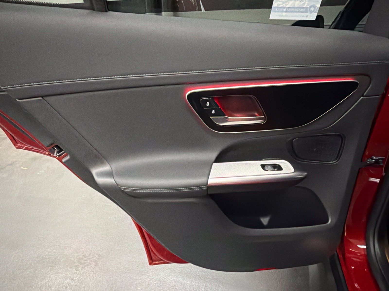 Used 2026 Mercedes-Benz GLC 300 image 37