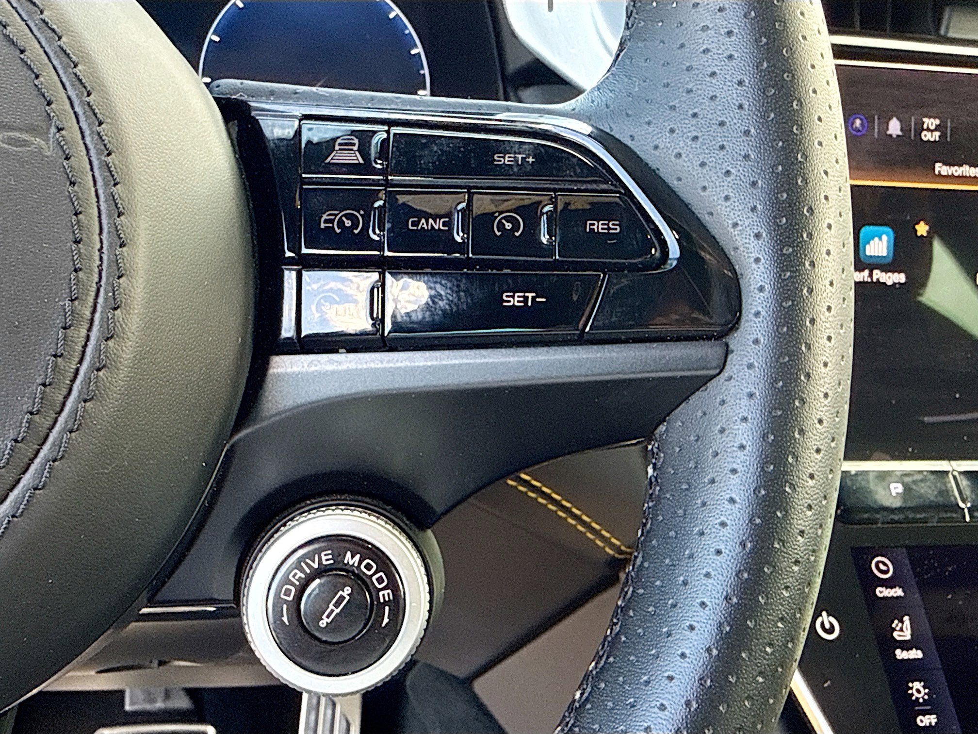 Certified 2024 Maserati Grecale Trofeo image 37