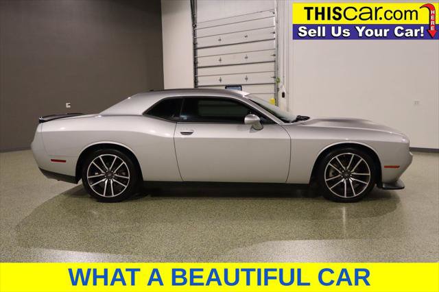 Used 2023 Dodge Challenger R/T RWD image 9