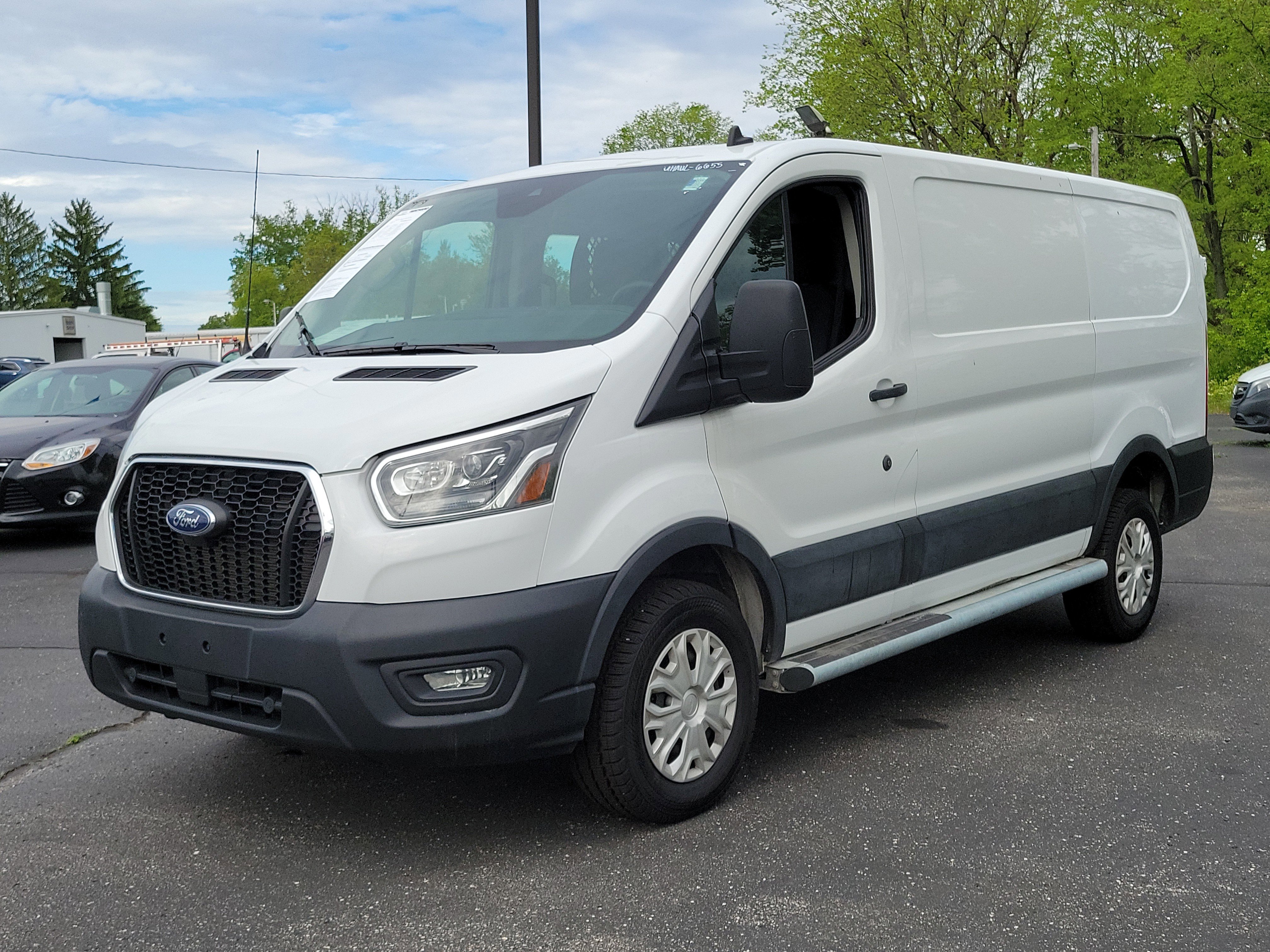 Used 2023 Ford Transit 250 Low Roof image 2