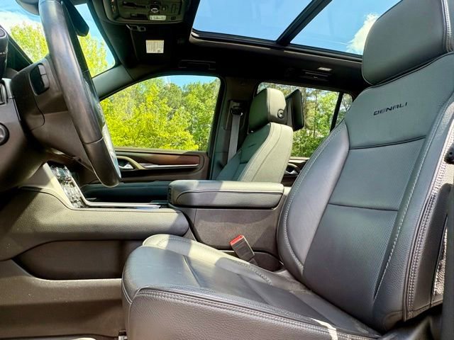 Used 2021 GMC Yukon Denali w/ Advanced Technology Package AWD/4WD image 26