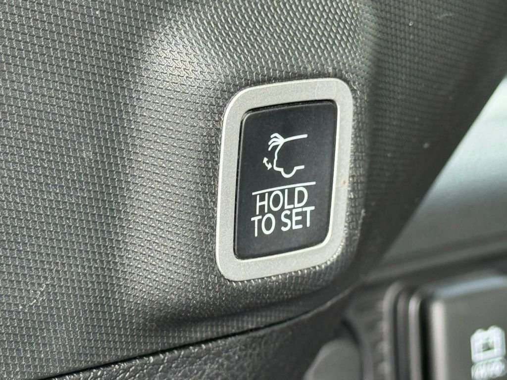 Used 2022 Jeep Grand Cherokee Overland AWD/4WD image 40