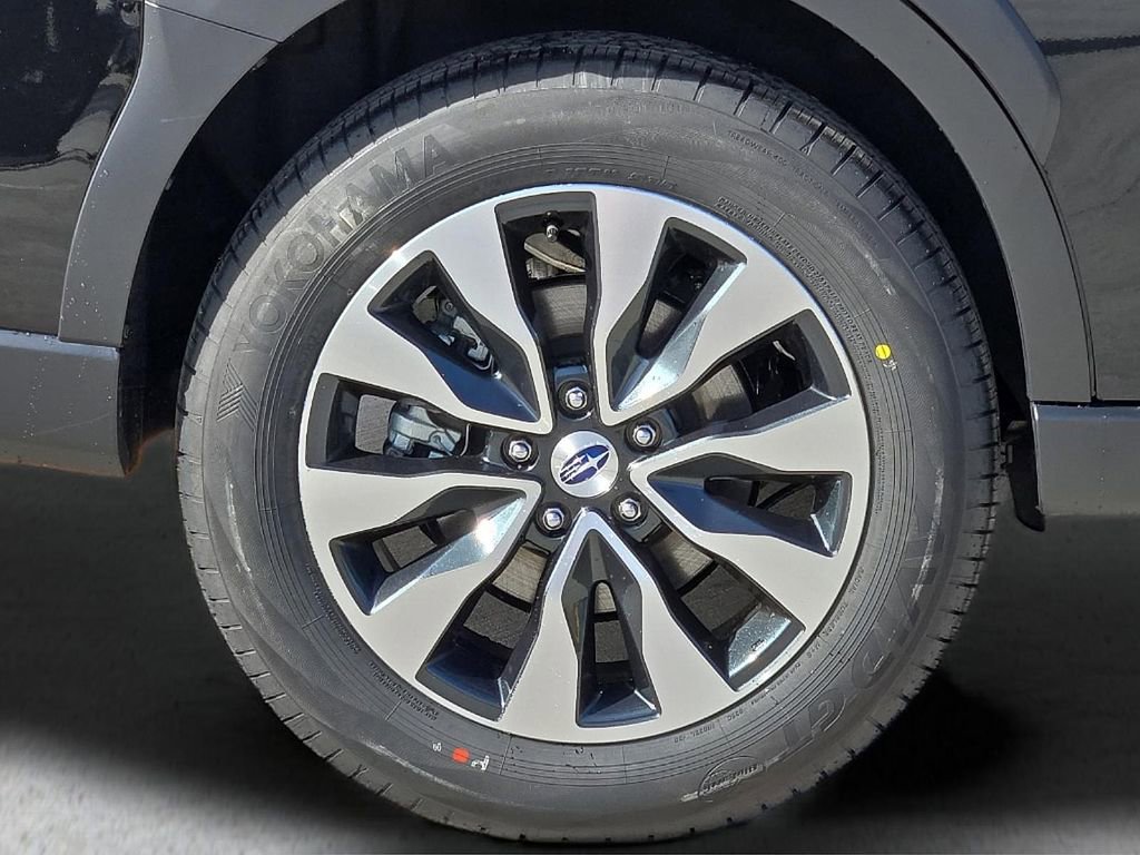 Certified 2025 Subaru Outback Touring AWD/4WD image 8