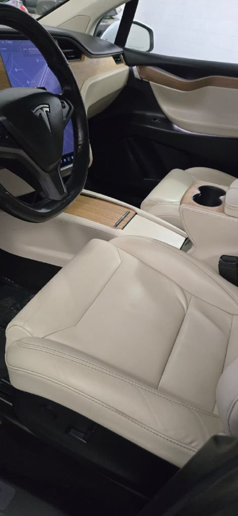 Used 2018 Tesla Model X 100D AWD/4WD image 9