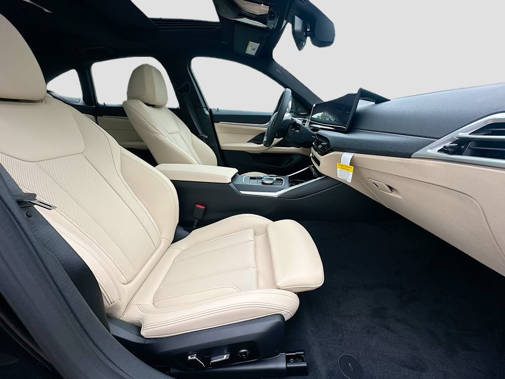 Used 2026 BMW i4 xDrive40i w/ Premium Package AWD/4WD image 29