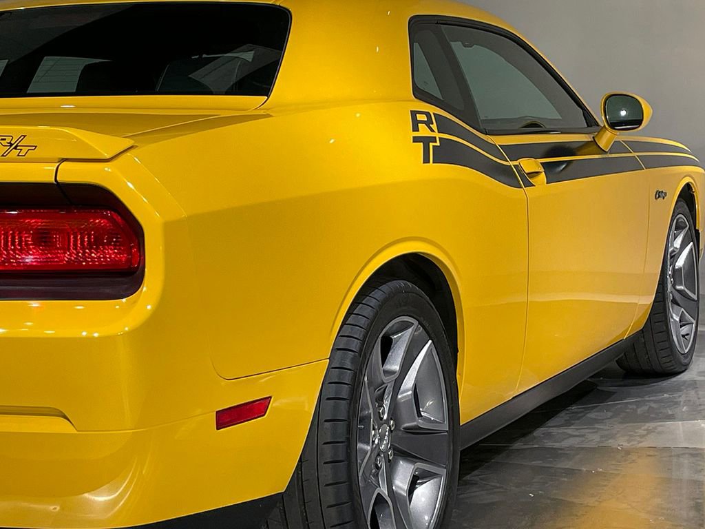 Used 2012 Dodge Challenger R/T RWD image 29
