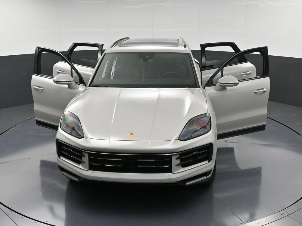 New 2026 Porsche Cayenne S image 34