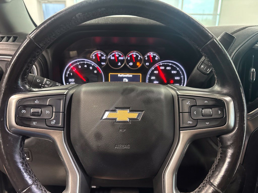 Used 2022 Chevrolet Silverado 1500 LT RWD image 14