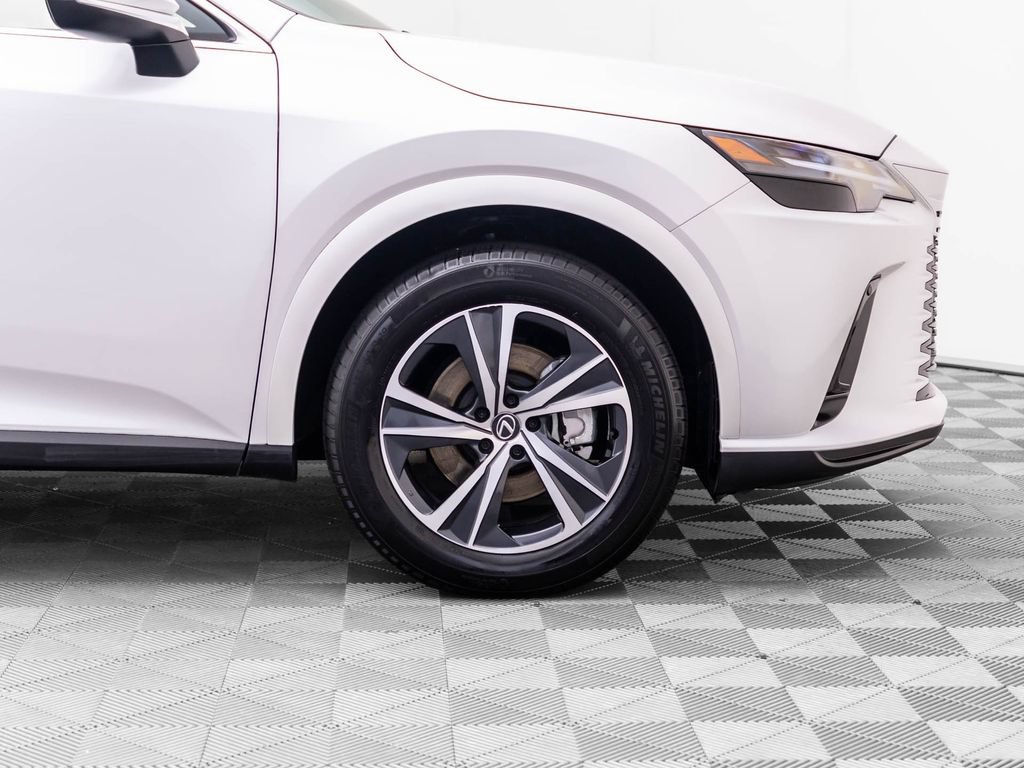 Used 2023 Lexus RX 350h w/ Accessory Package (Z1) AWD/4WD image 36
