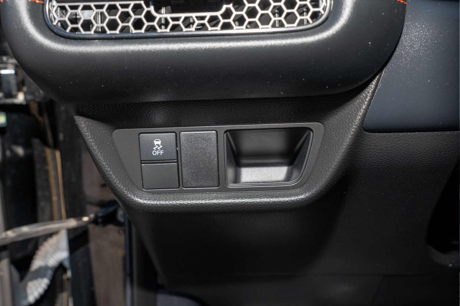 Certified 2024 Honda HR-V Sport image 27