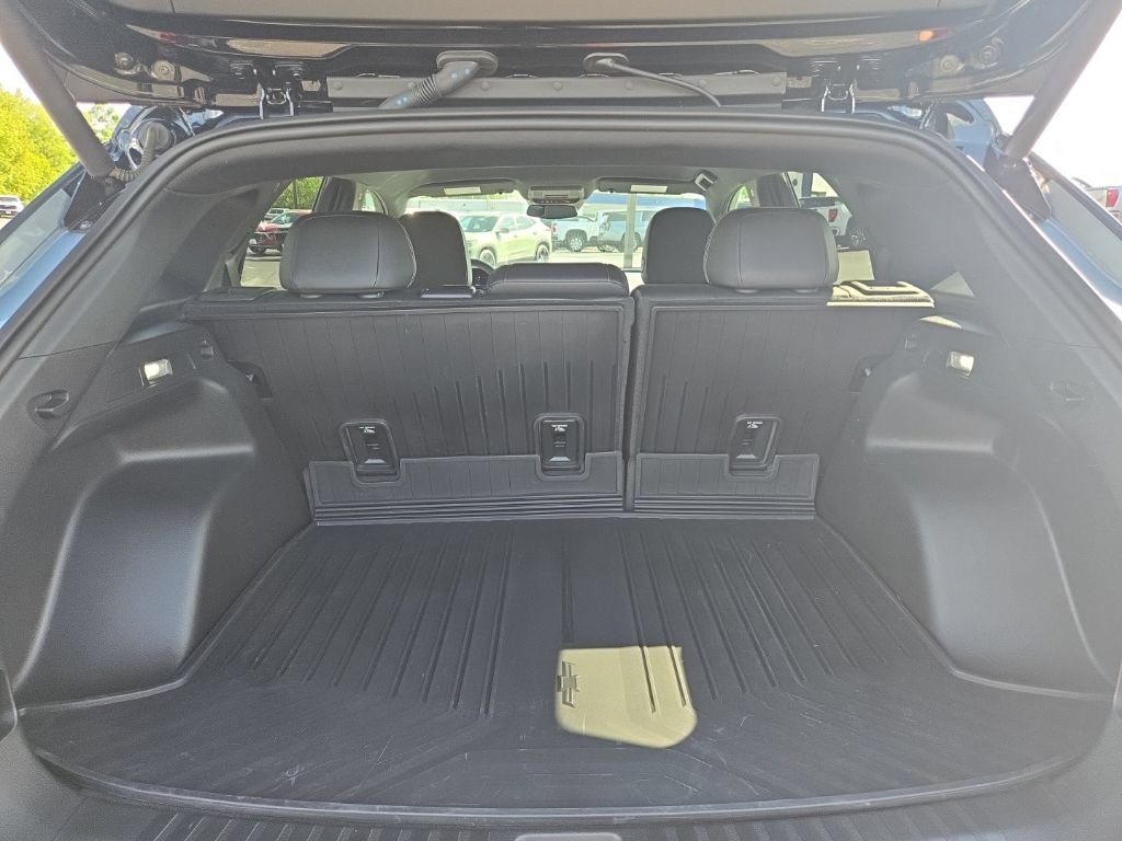 Certified 2025 Chevrolet Blazer EV LT AWD/4WD image 9