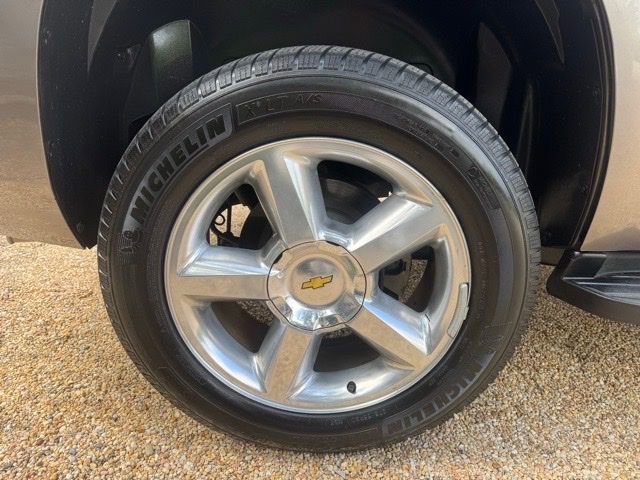 Used 2011 Chevrolet Tahoe LT RWD image 14