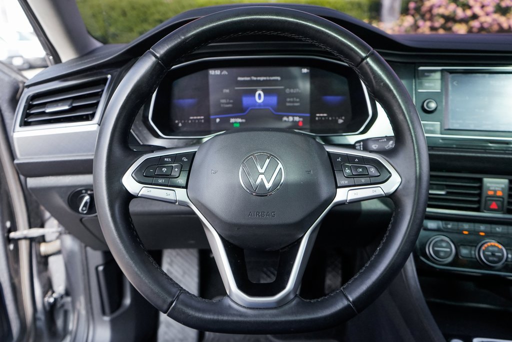 Used 2022 Volkswagen Jetta SE image 20