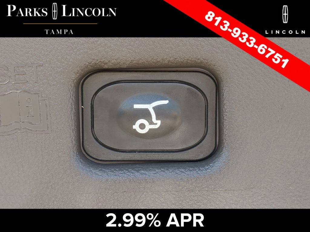 Certified 2023 Lincoln Nautilus FWD w/ Premium Package image 9