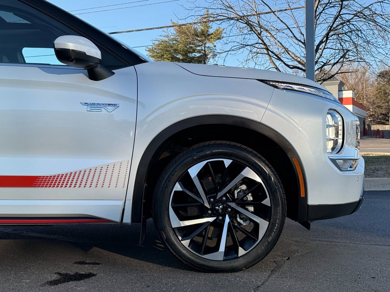 Used 2024 Mitsubishi Outlander SEL image 15