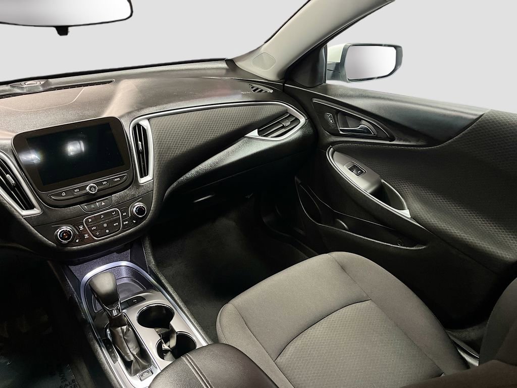 Used 2024 Chevrolet Malibu LT image 23