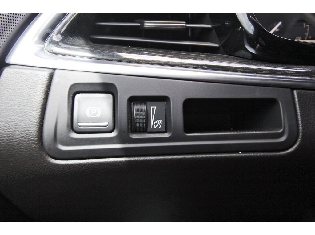 Used 2023 Cadillac XT5 Premium Luxury FWD image 19