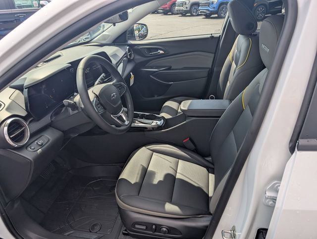 New 2026 Chevrolet Trax ACTIV w/ Sunroof Package FWD image 12