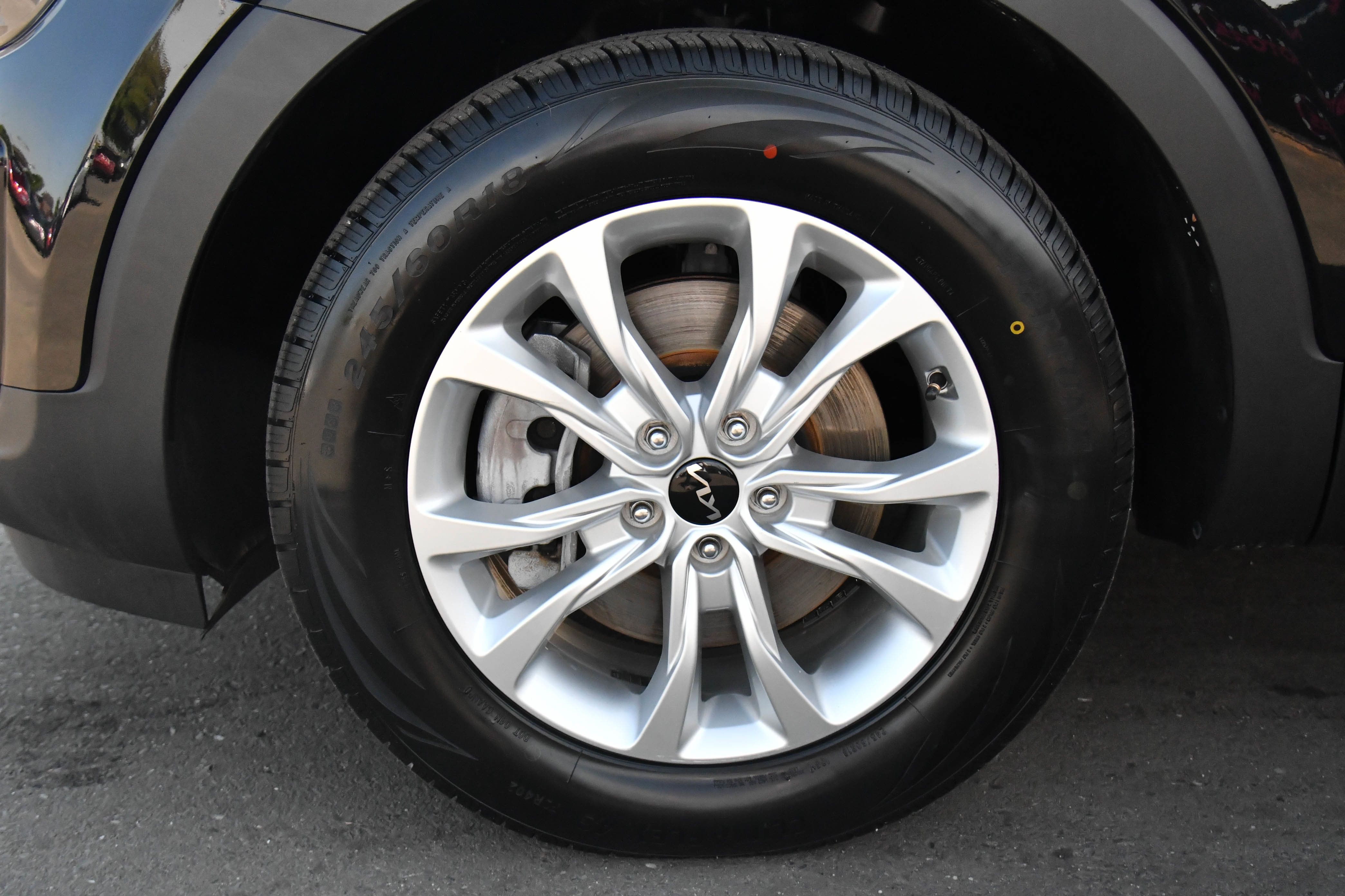 Used 2022 Kia Telluride LX image 12