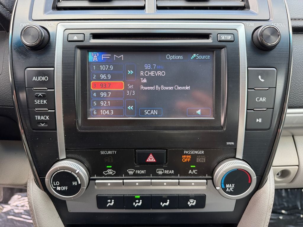 Used 2013 Toyota Camry LE FWD image 19