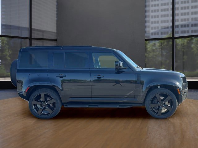 New 2026 Land Rover Defender 110 X-Dynamic SE image 6