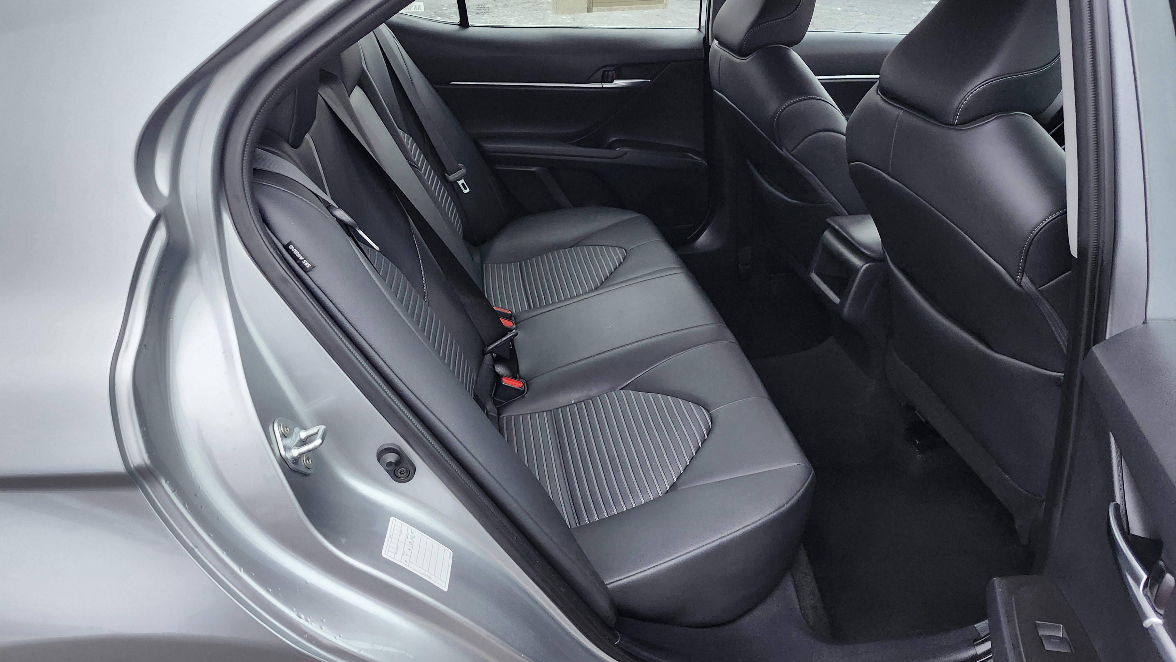 Used 2023 Toyota Camry SE image 18