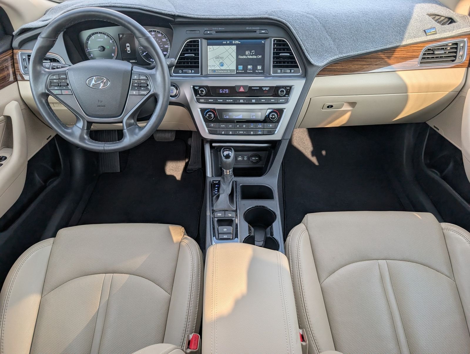 Used 2016 Hyundai Sonata Limited w/ Option Group 05 FWD image 5