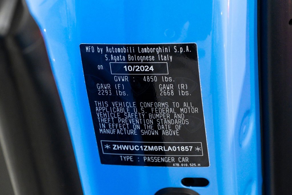 Used 2024 Lamborghini Revuelto image 58