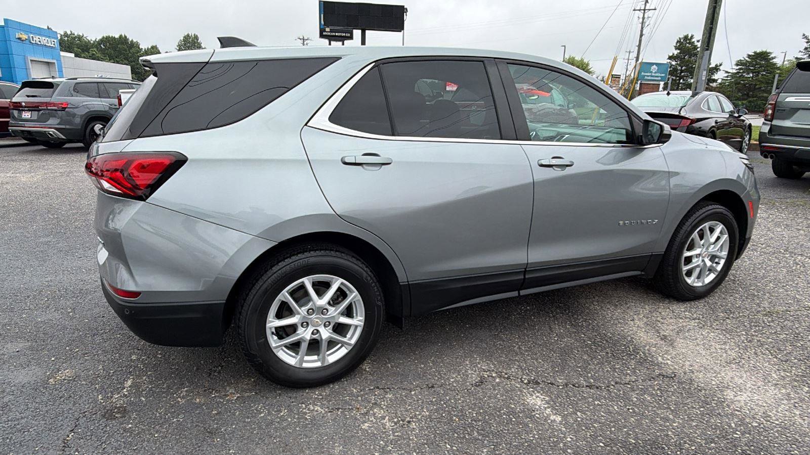 Used 2024 Chevrolet Equinox LT AWD/4WD image 8