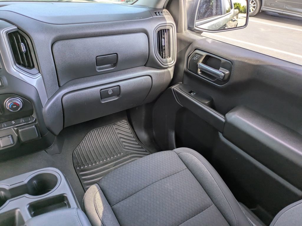 Used 2024 Chevrolet Silverado 1500 Custom Trail Boss w/ LPO, Dark Essentials Package image 21