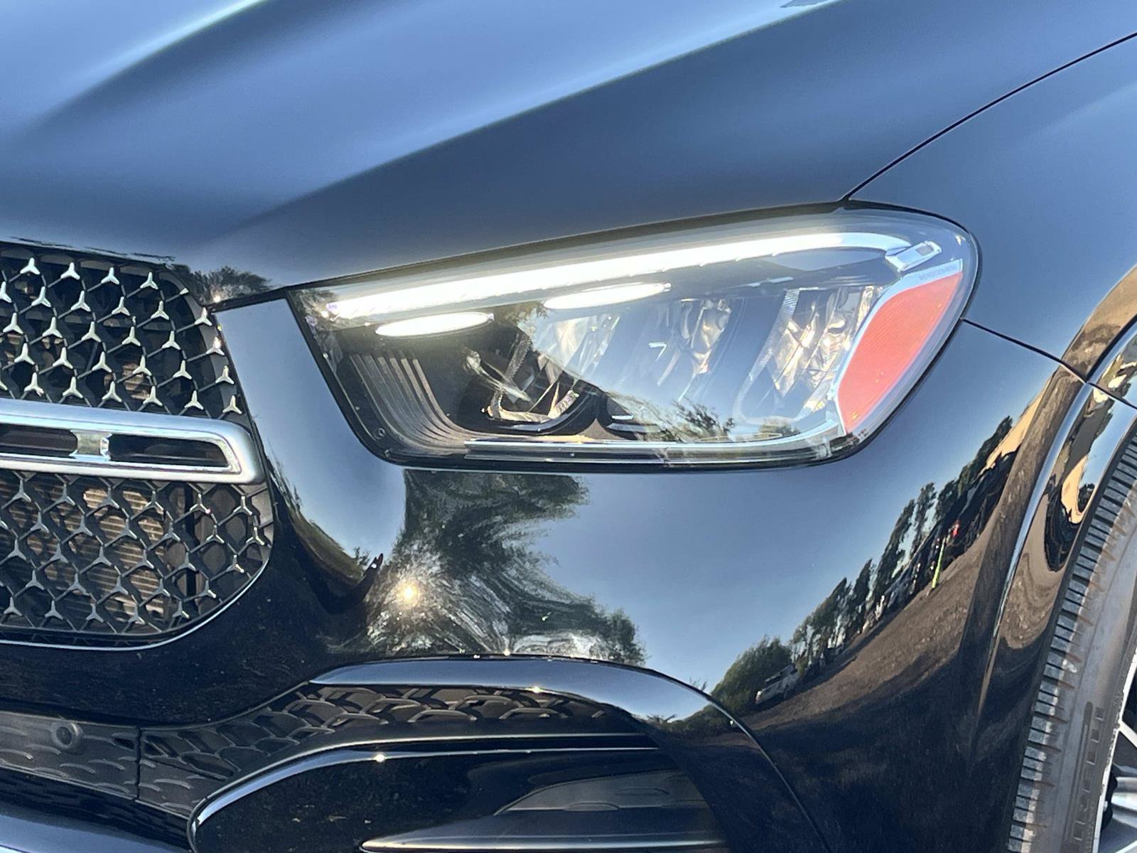 Certified 2025 Mercedes-Benz GLE 350 4MATIC image 9