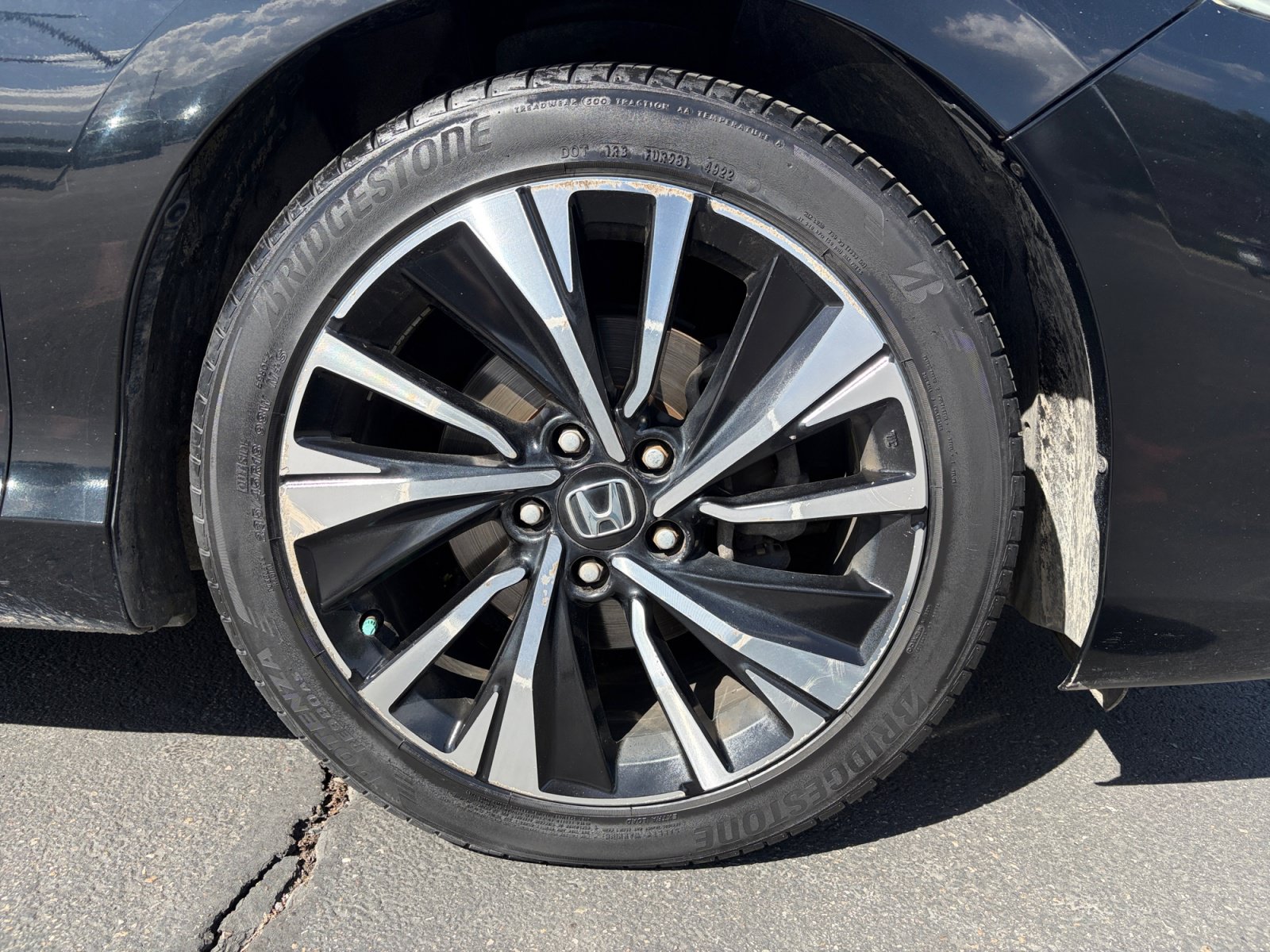 Used 2017 Honda Accord EX image 29