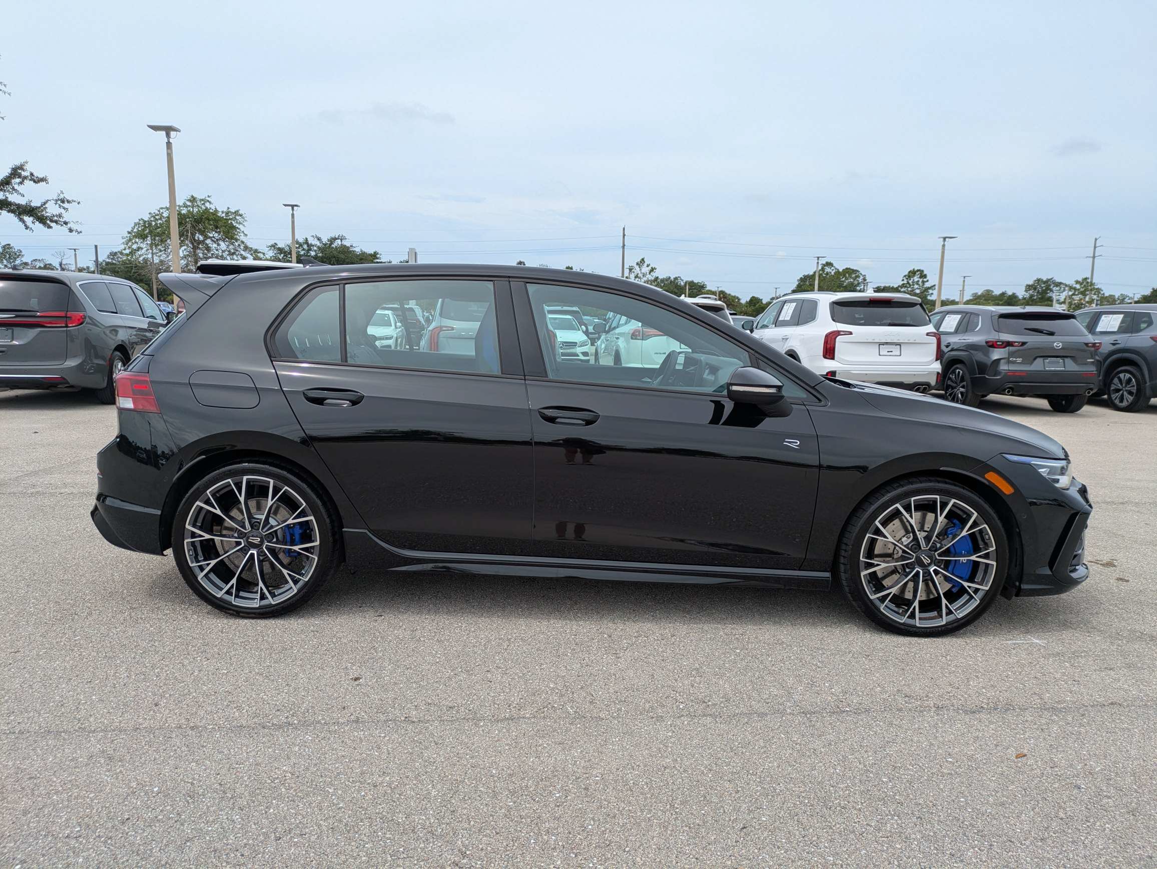Used 2026 Volkswagen Golf AWD/4WD image 4